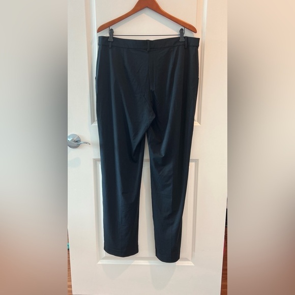 LILLY PULITZER LYNDIE KNIT PANT IN ONYX - Picture 8 of 16